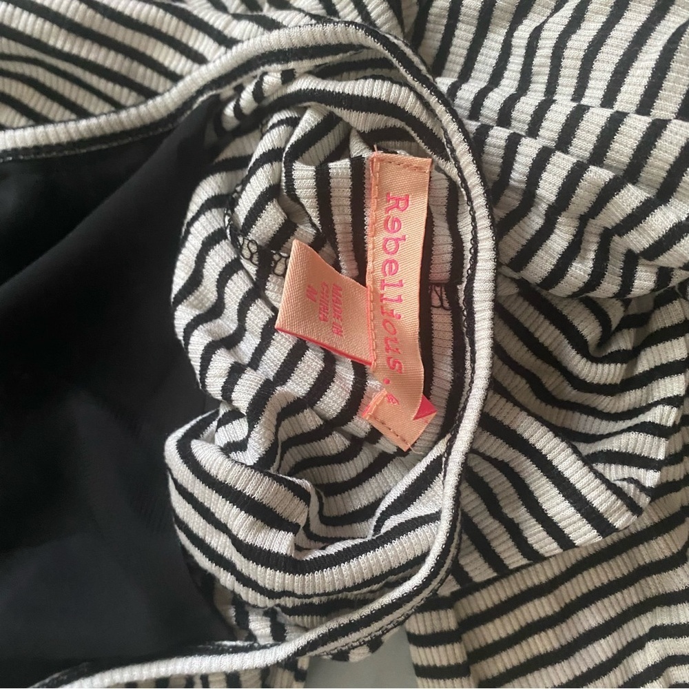 2000’s Striped Maxi Dress - Picture 3 of 3